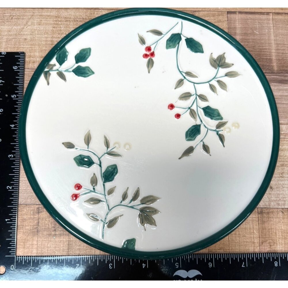Pfaltzgraff Winterberry Trivet 8'' Round Some Crazing